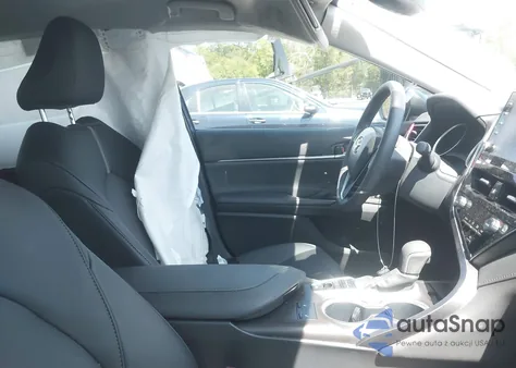 2024 Toyota Camry Xle z USA, uszkodzony, nr VIN 4T1F11AK6RU240684